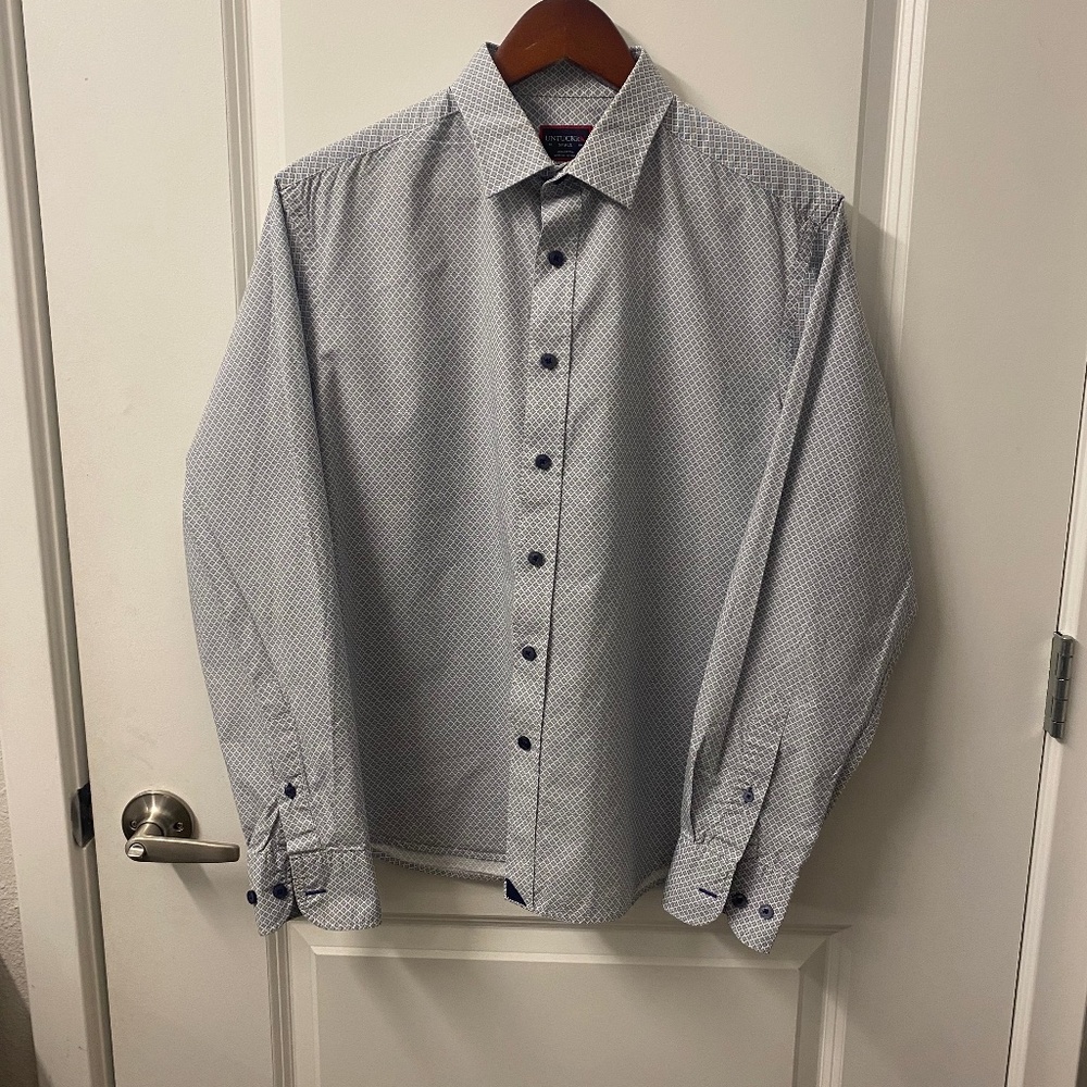 Long sleeve UntuckIt Dress shirt-small